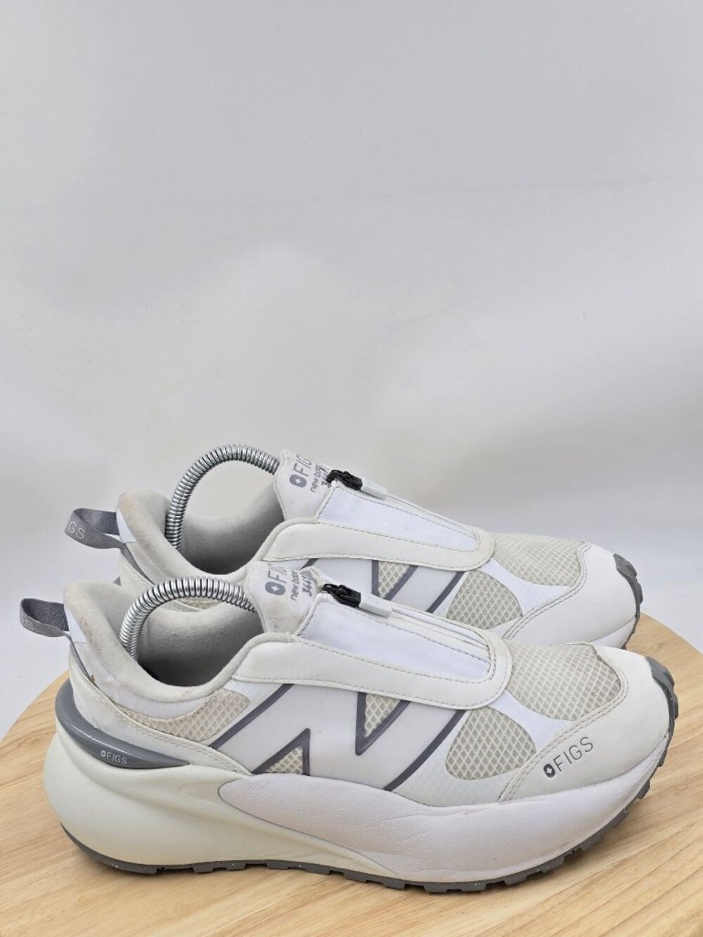 New Balance x FIGS 3447  Healthcare  Nursing Walking Shoes U34472BA Womens 8.5